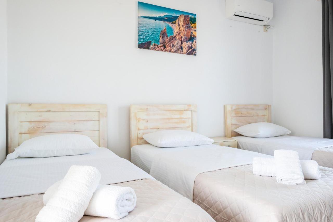 Hotel Blue Horizon Himarë Exterior foto