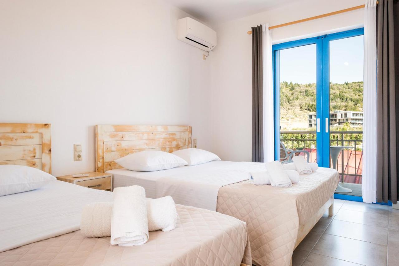 Hotel Blue Horizon Himarë Exterior foto